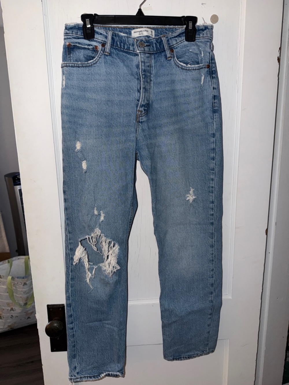 Abercrombie Distressed Dad High-Rise Jeans